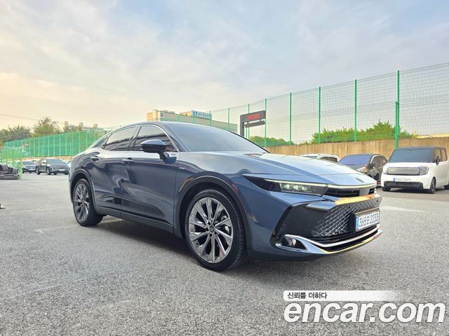 Toyota Crown 2.5 4WD Hybrid — пробег 13 900 км — фото 2 из 5
