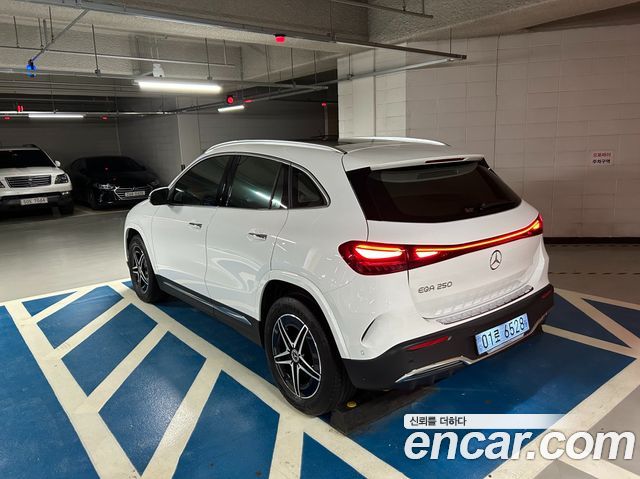 Mercedes-Benz EQA EQA250 AMG Line — пробег 7 407 км — фото 2 из 5