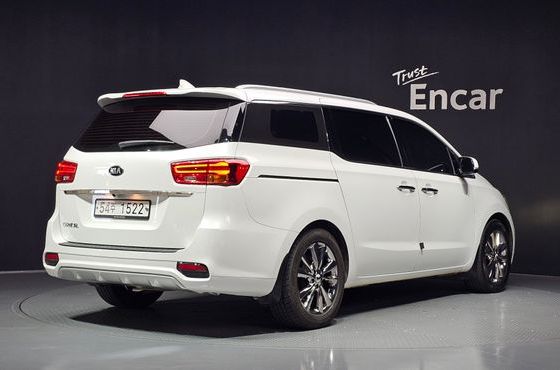 Kia Carnival 9-Seater Noblesse — пробег 192 435 км — фото 2 из 5