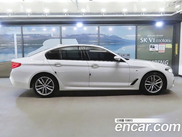 BMW 5-Series 520d M Sport Package Plus — пробег 90 925 км — фото 3 из 5