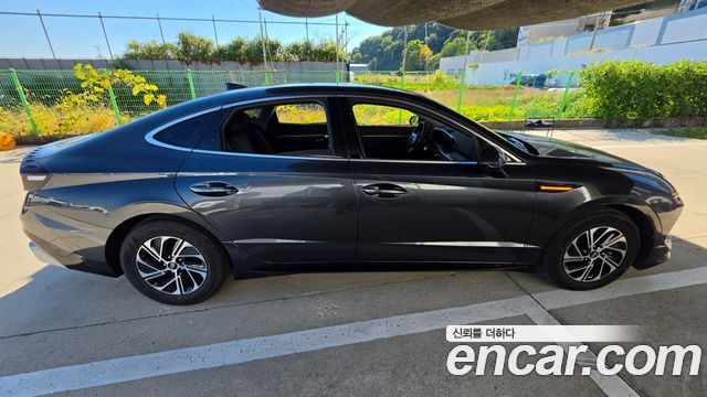 Hyundai Sonata Premium — пробег 56 580 км — фото 3 из 5