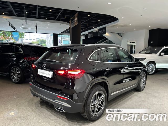 Mercedes-Benz GLA-Class GLA250 4MATIC — пробег 1 005 км — фото 2 из 5
