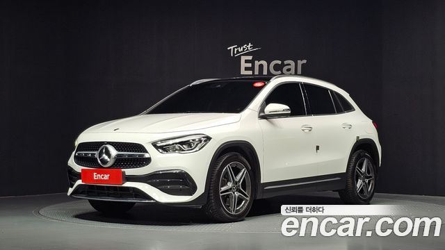 Mercedes-Benz GLA-Class GLA250 4MATIC — пробег 44 579 км — фото 1 из 5