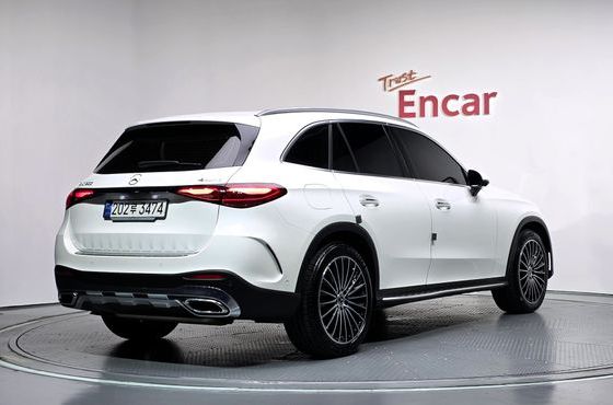 Mercedes-Benz GLC-Class GLC300 4MATIC AMG Line — пробег 56 810 км — фото 2 из 5