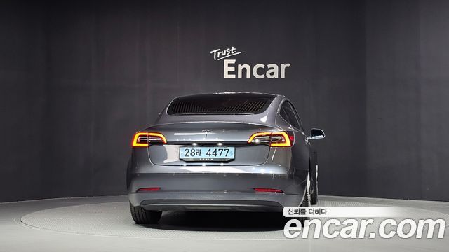 Tesla Model 3 Standard Range Plue RWD — пробег 70 255 км — фото 4 из 5