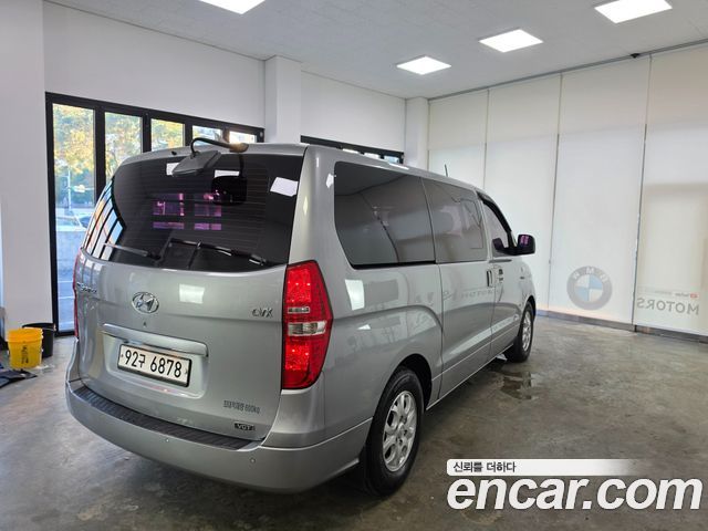 Hyundai Starex 5-Seater VAN CVX Premium — пробег 110 680 км — фото 4 из 5