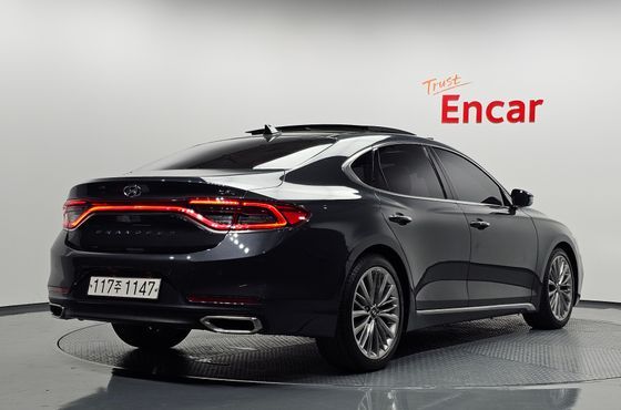 Hyundai Grandeur 2.2 Diesel Premium Special — пробег 166 615 км — фото 2 из 5