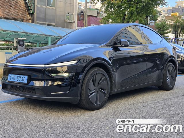 Tesla Model Y Long Range AWD — пробег 24 500 км — фото 1 из 5