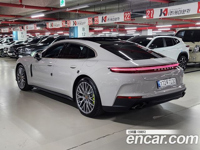 Porsche Panamera 2.9 AWD E-Hybrid — пробег 5 622 км — фото 2 из 5