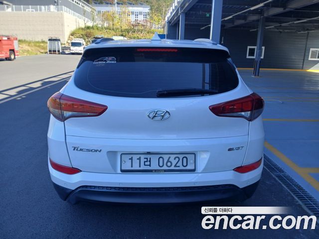 Hyundai Tucson Diesel 1.7 2WD Modern — пробег 151 293 км — фото 4 из 5