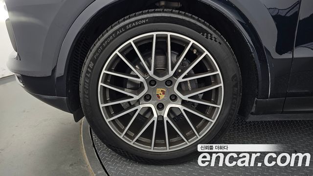 Porsche Cayenne 3.0 — пробег 90 876 км — фото 5 из 5