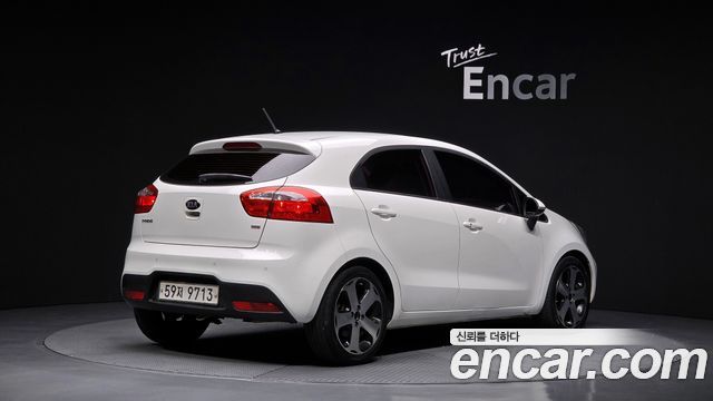 Kia pride 1.6 GDI Hatchback Prestige — пробег 90 394 км — фото 2 из 5