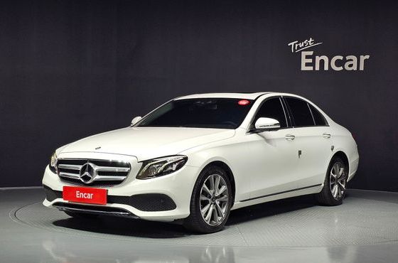 Mercedes-Benz E-Class E300 4MATIC Avnatgarde — пробег 100 076 км — фото 1 из 5