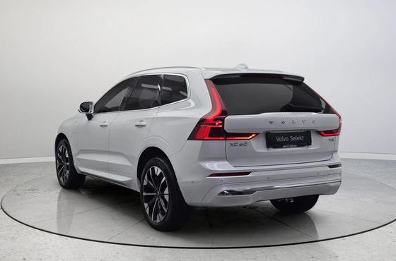 Volvo XC60 T8 Ultra Bright — пробег 3 645 км — фото 2 из 5