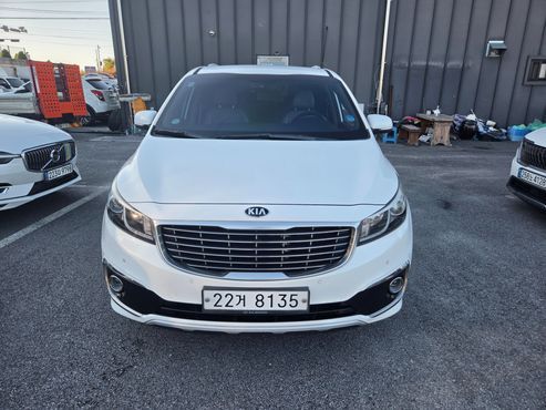 Kia Carnival 9-seater Prestige — пробег 195 000 км — фото 2 из 5