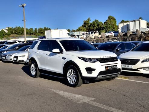 Land Rover Discovery Sport 2.0 TD4 SE — пробег 97 000 км — фото 2 из 5