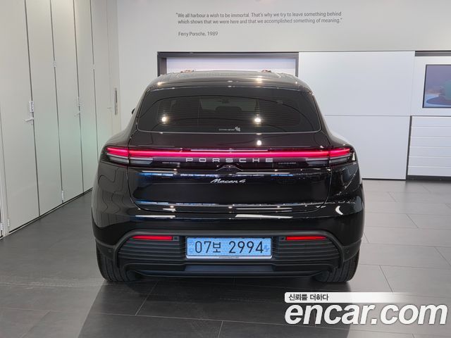 Porsche Macan Base 4 — пробег 2 612 км — фото 4 из 5