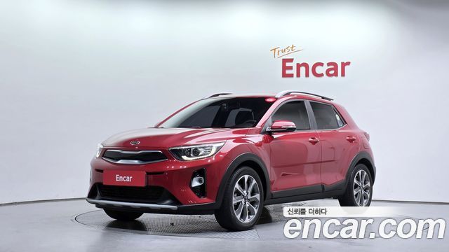 Kia Stonic 1.4 Trendy — пробег 9 036 км — фото 1 из 5
