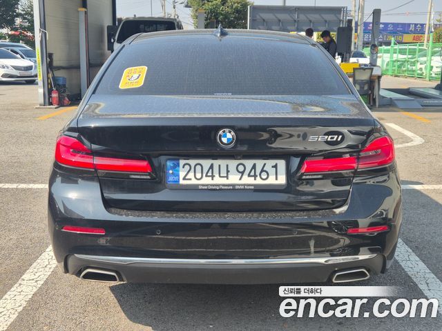 BMW 5-Series 520i Luxury — пробег 35 871 км — фото 3 из 5