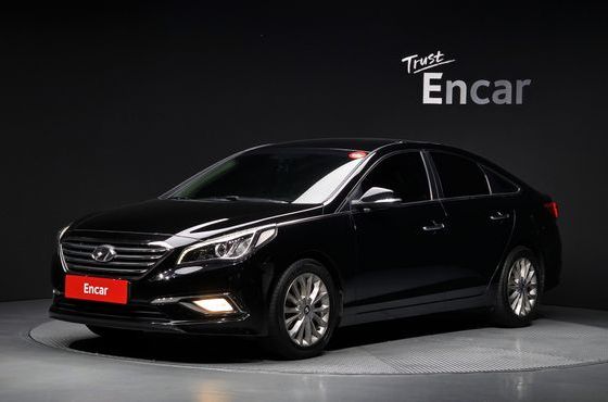 Hyundai Sonata 2.0 Smart — пробег 210 384 км — фото 1 из 5