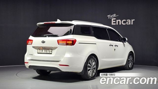 Kia Carnival 11-seater Prestige — пробег 138 832 км — фото 2 из 5