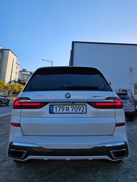 BMW X7 xDrive 40i M Sport 6STR — пробег 10 090 км — фото 2 из 5