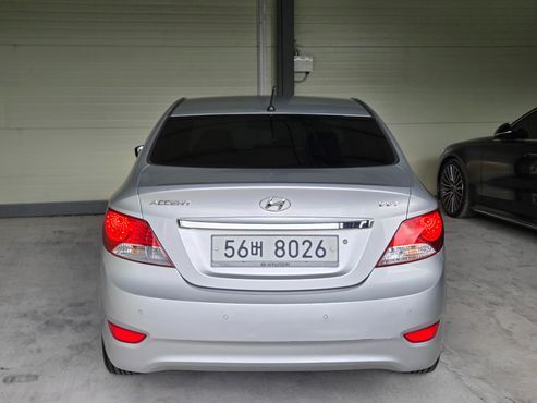 Hyundai Accent 1.4 VVT Premier — пробег 90 336 км — фото 5 из 5