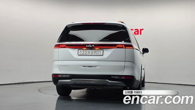 Kia Carnival Diesel 9-Seater Signature — пробег 74 057 км — фото 4 из 5
