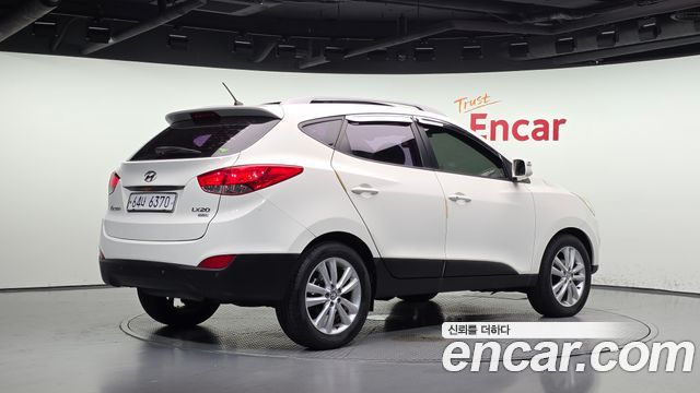 Hyundai Tucson Diesel 2WD LX20 Premier — пробег 246 247 км — фото 2 из 5