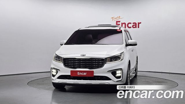 Kia Carnival 9-Seater Prstige — пробег 147 070 км — фото 3 из 5