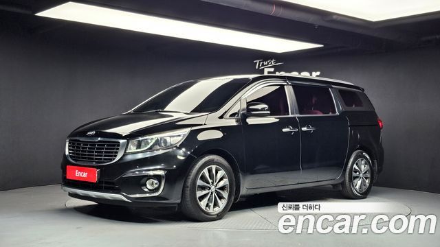 Kia Carnival 9-seater Luxury — пробег 285 157 км — фото 1 из 5
