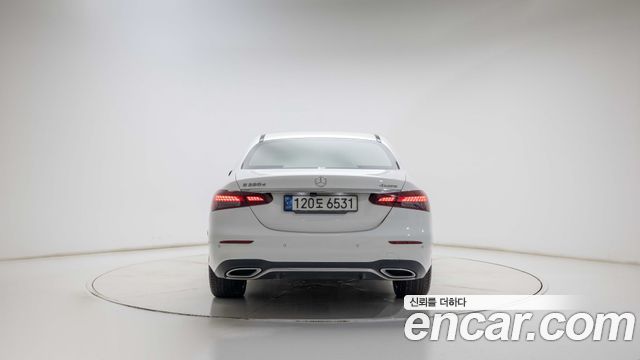 Mercedes-Benz E-Class E220d 4MATIC AMG Line — пробег 108 118 км — фото 4 из 5