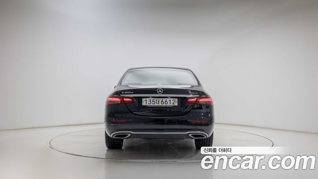 Mercedes-Benz E-Class E300e 4MATIC Exclusive — пробег 83 591 км — фото 4 из 5