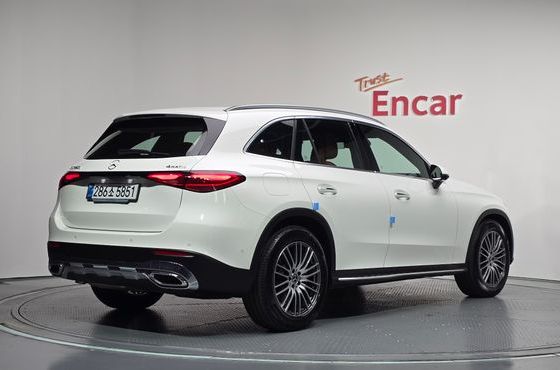 Mercedes-Benz GLC-Class GLC220 d 4MATIC — пробег 3 250 км — фото 2 из 5