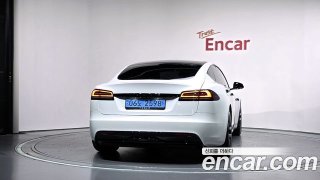 Tesla Model S AWD — пробег 31 125 км — фото 4 из 5