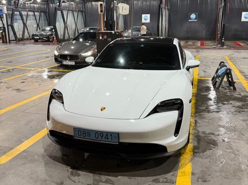 Porsche Taycan Base — пробег 68 500 км — фото 5 из 5