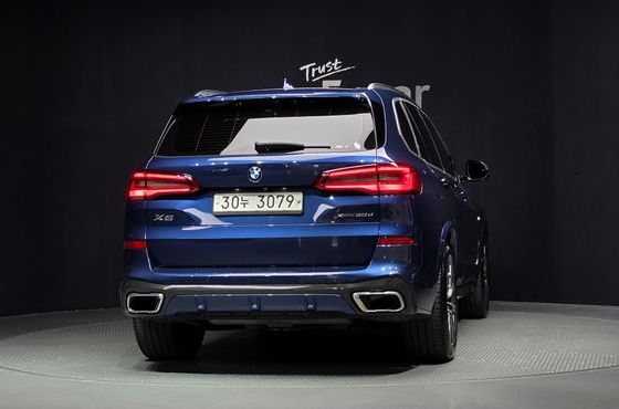 BMW X5 xDrive 30d M Sport — пробег 92 045 км — фото 4 из 5