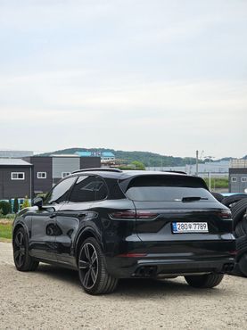 Porsche Cayenne 3.0 PLATINUM EDITION — пробег 52 000 км — фото 3 из 5