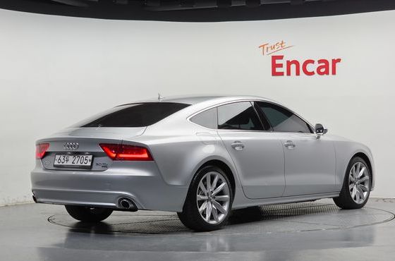 Audi A7 3.0 TDI Quattro Dynamic 4G — пробег 82 144 км — фото 2 из 5
