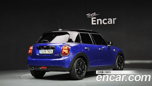 Mini Cooper 5Door HIGH 3rd — пробег 58 674 км — фото 2 из 5