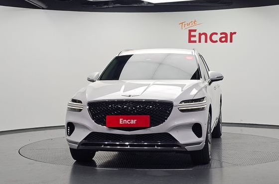 Genesis GV70 2.2 Diesel AWD — пробег 107 640 км — фото 3 из 5