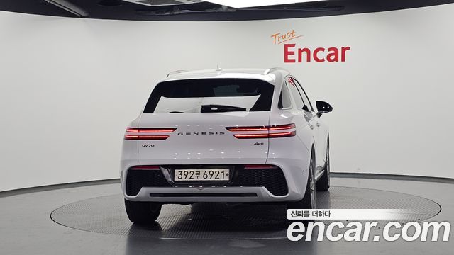 Genesis GV70 из Кореи Encar