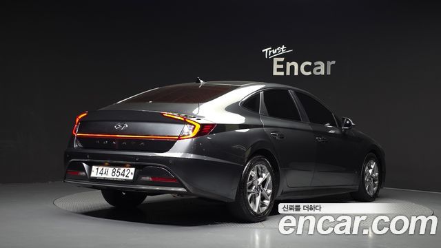 Hyundai Sonata 2.0 Premium Family — пробег 122 235 км — фото 2 из 5