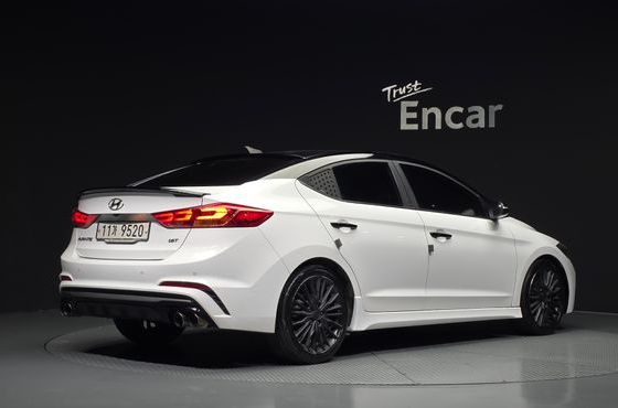 Hyundai AVANTE 1.6 Turbo Sport — пробег 113 576 км — фото 2 из 5