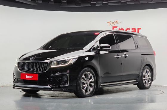 Kia Carnival Gasoline 7-Seater Limousine President — пробег 67 430 км — фото 1 из 5