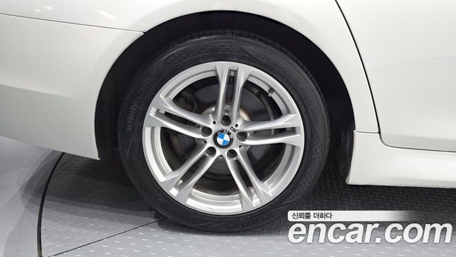 BMW 5-Series 530d xDrive M Aero Dynamic — пробег 204 650 км — фото 5 из 5
