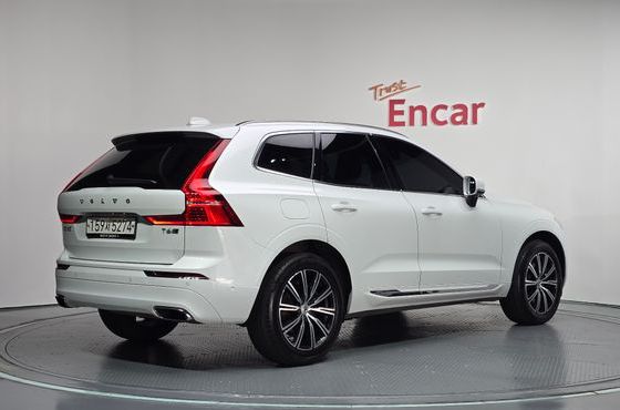 Volvo XC60 T6 Inscription — пробег 113 873 км — фото 2 из 5