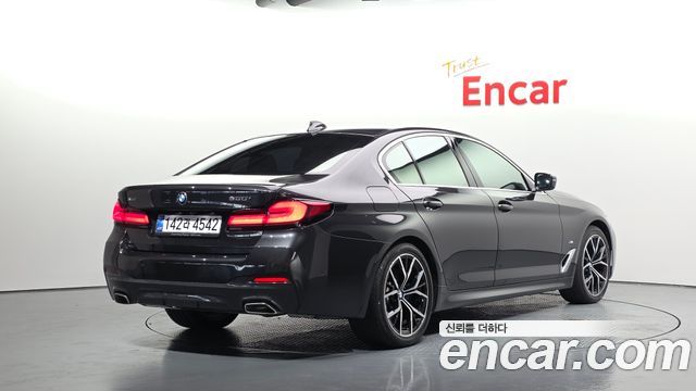 BMW 5-Series 530i xDrive M Sport Package — пробег 55 553 км — фото 2 из 5