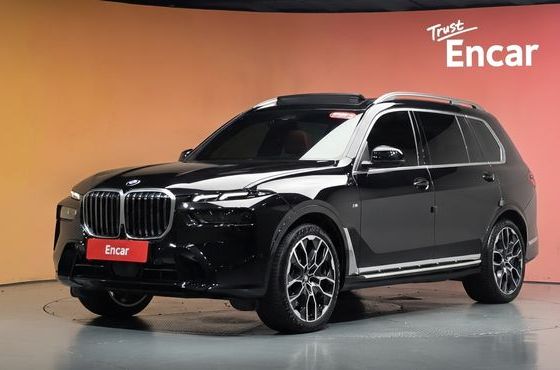 BMW X7 xDrive 40i M Sport 6STR — пробег 31 046 км — фото 1 из 5