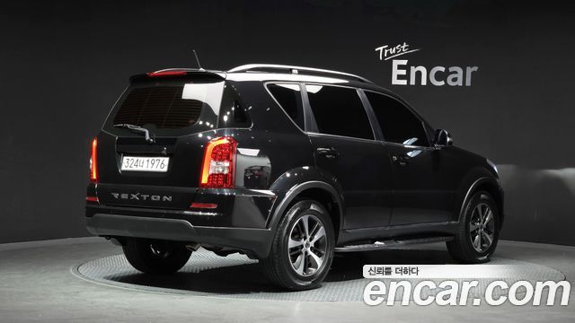 Ssangyong Rexton 2.2 4WD RX7 Luxury — пробег 140 018 км — фото 2 из 5